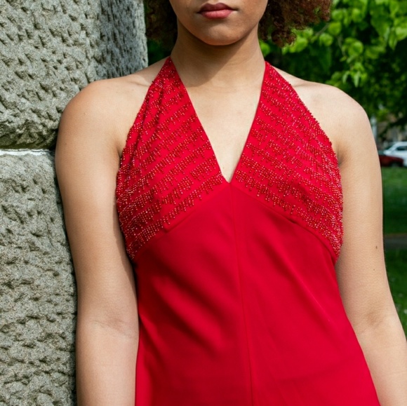 Red formal - Picture 3 of 5